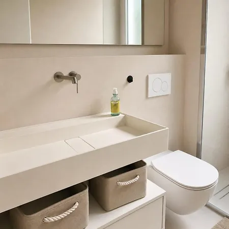 Charming 1-bedroom With Small Terrace, Fully Equipped * نيس