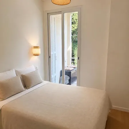 Charming 1-bedroom With Small Terrace, Fully Equipped شقة نيس
